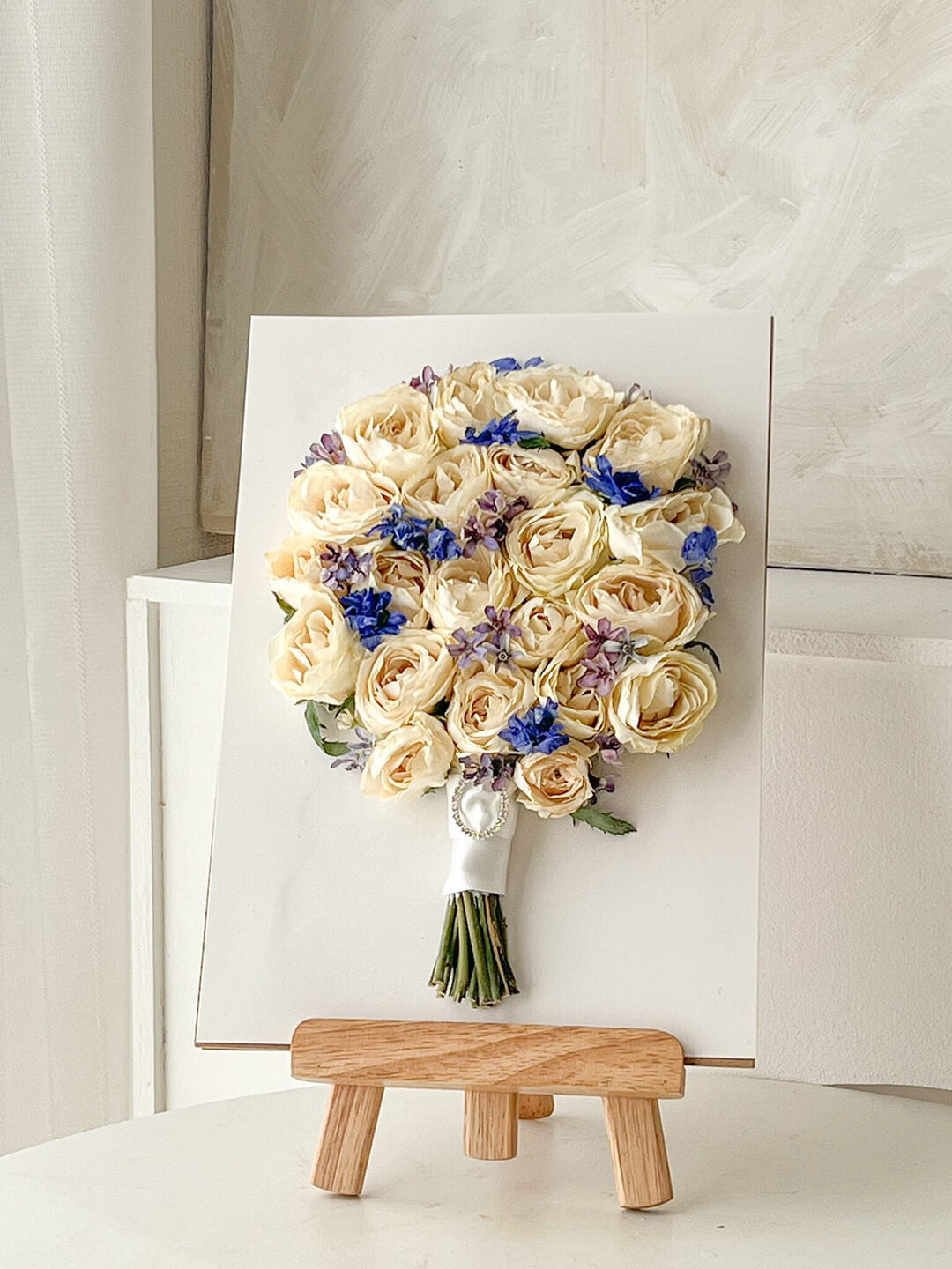 花束蘇るアート作品”フレームドライブーケ”