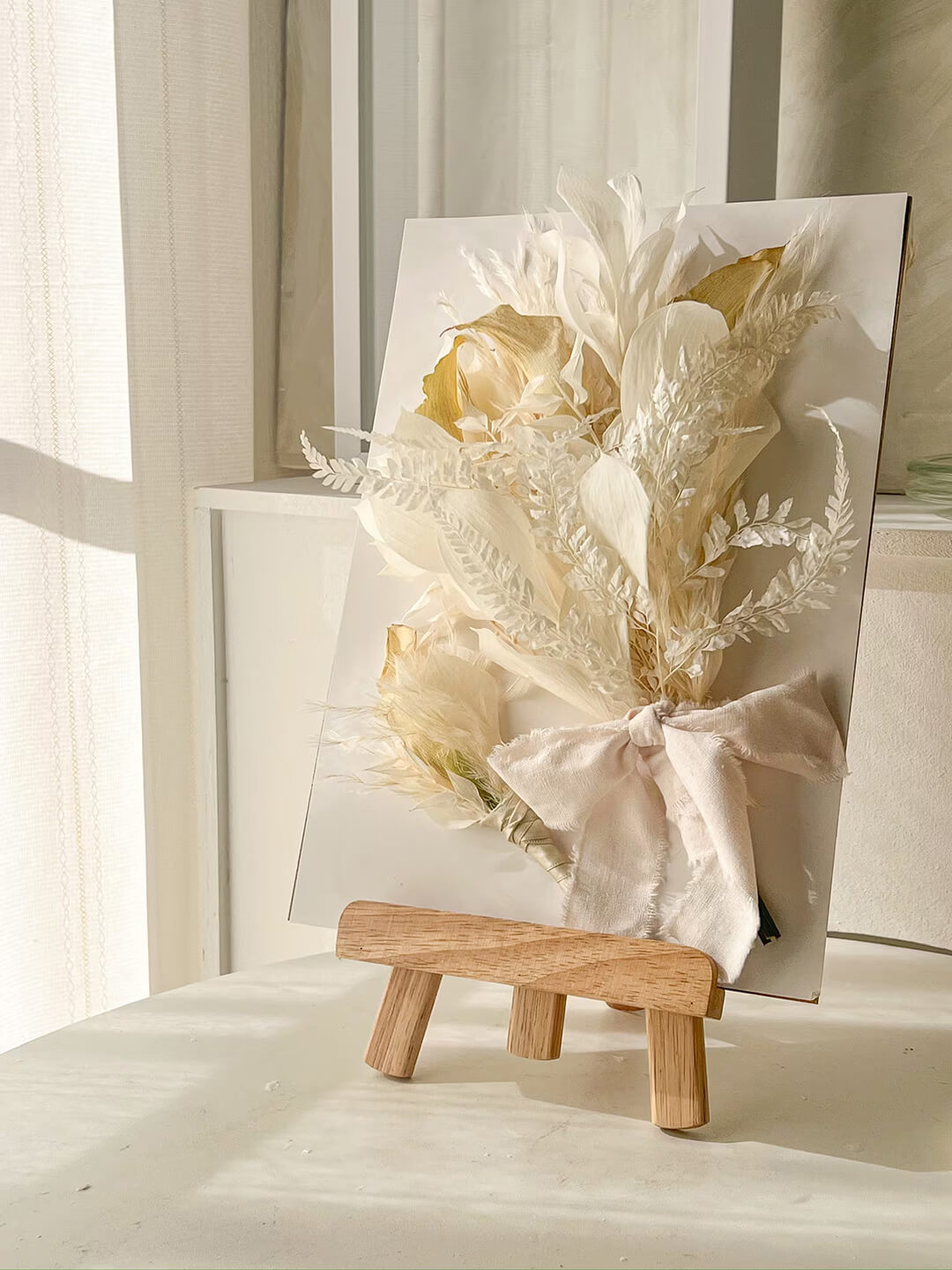 花束蘇るアート作品”フレームドライブーケ”